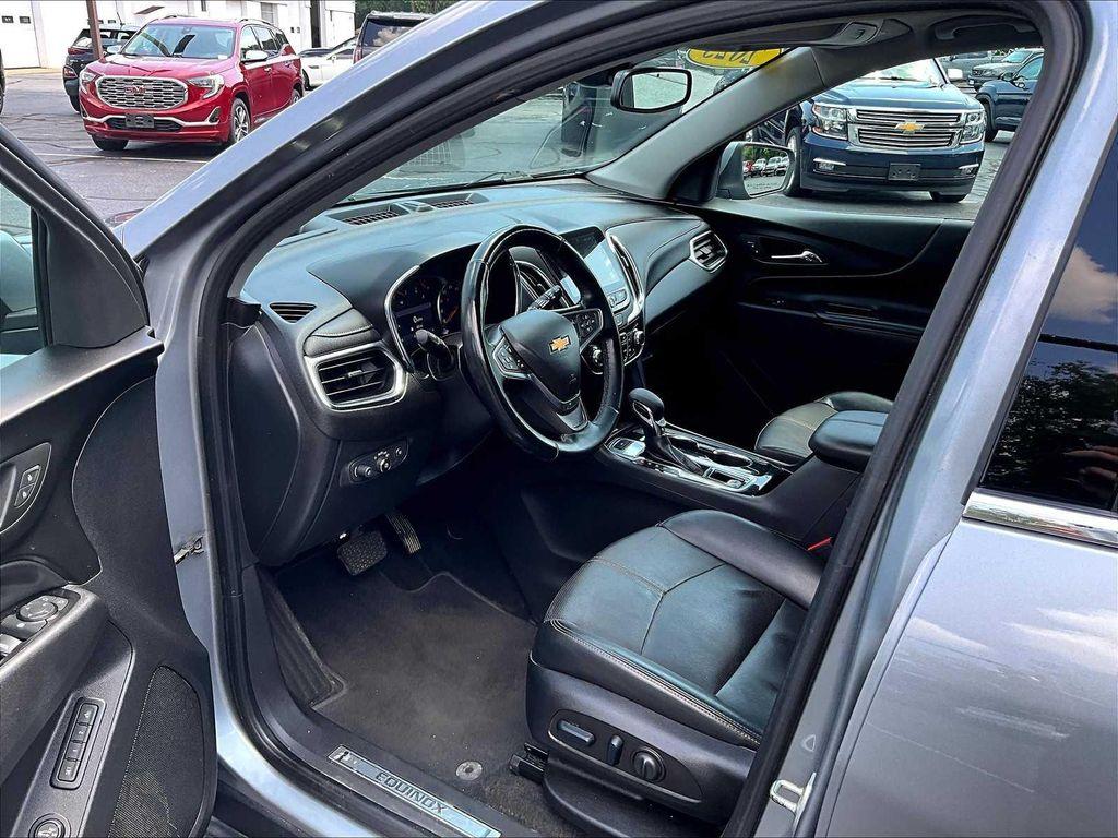 used 2023 Chevrolet Equinox car, priced at $21,700
