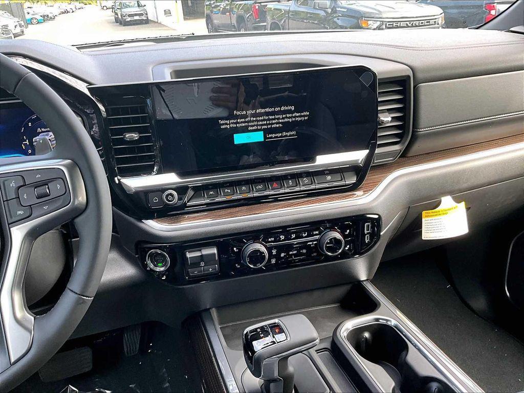 new 2025 Chevrolet Silverado 1500 car, priced at $60,655