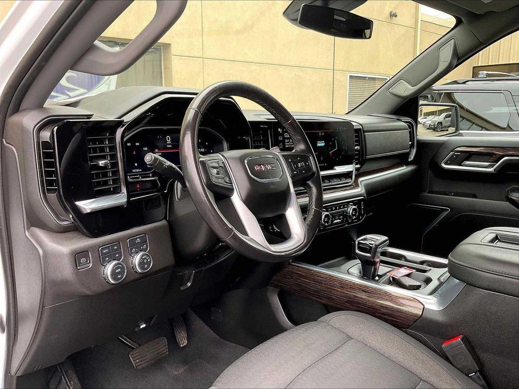used 2022 GMC Sierra 1500 car, priced at $43,900
