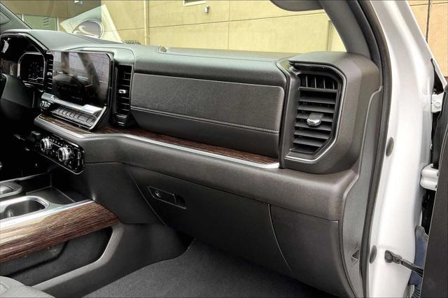 used 2022 GMC Sierra 1500 car, priced at $48,100