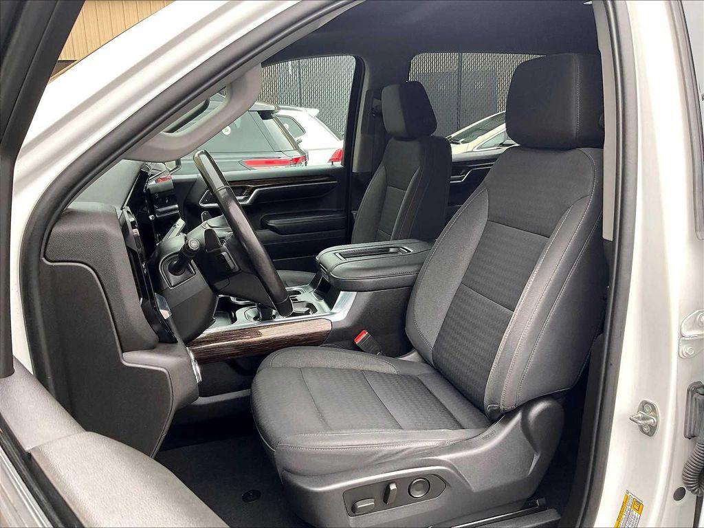 used 2022 GMC Sierra 1500 car, priced at $43,900