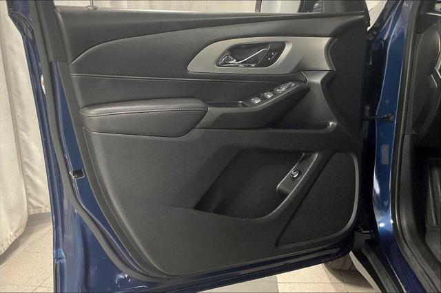 used 2022 Chevrolet Traverse car, priced at $30,800