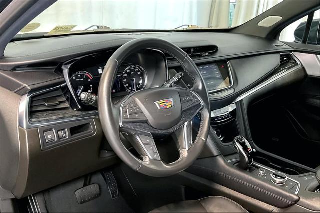 used 2021 Cadillac XT5 car, priced at $28,900