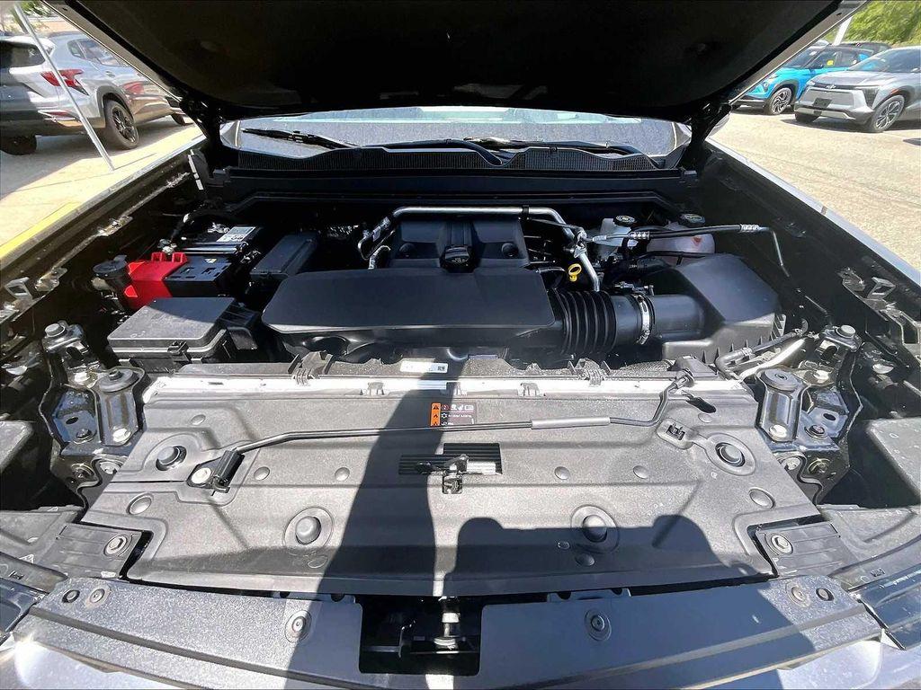 new 2025 Chevrolet Colorado car, priced at $38,890