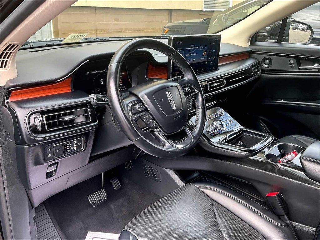 used 2022 Lincoln Nautilus car, priced at $33,900