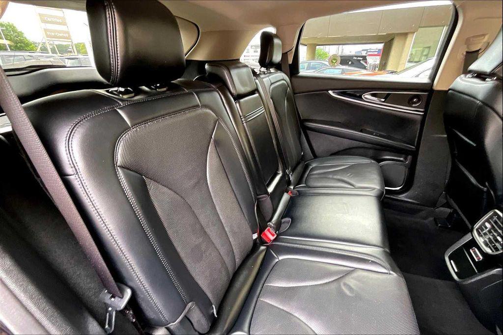 used 2022 Lincoln Nautilus car, priced at $36,300