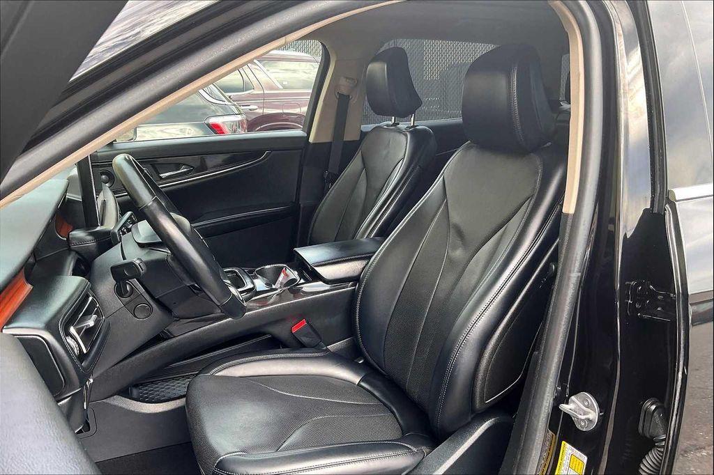 used 2022 Lincoln Nautilus car, priced at $36,300