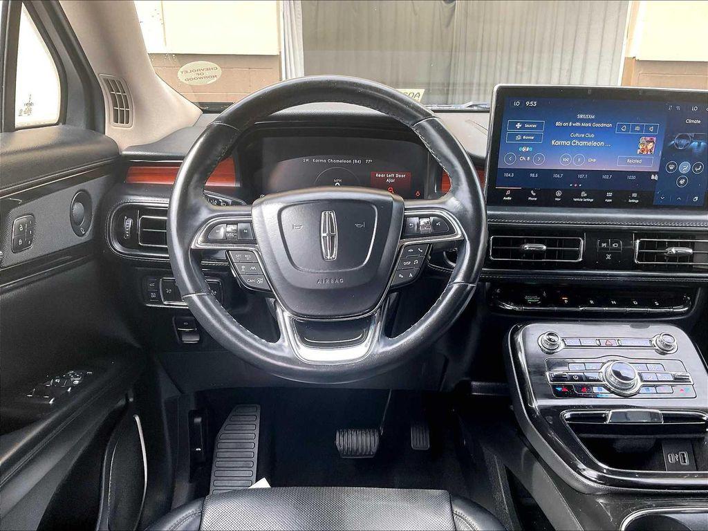 used 2022 Lincoln Nautilus car, priced at $33,900