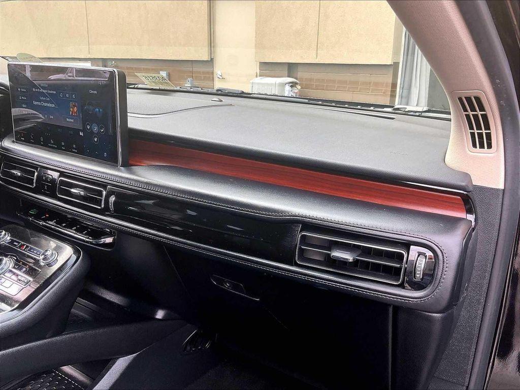 used 2022 Lincoln Nautilus car, priced at $33,900