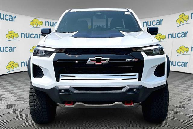 new 2025 Chevrolet Colorado car, priced at $52,640