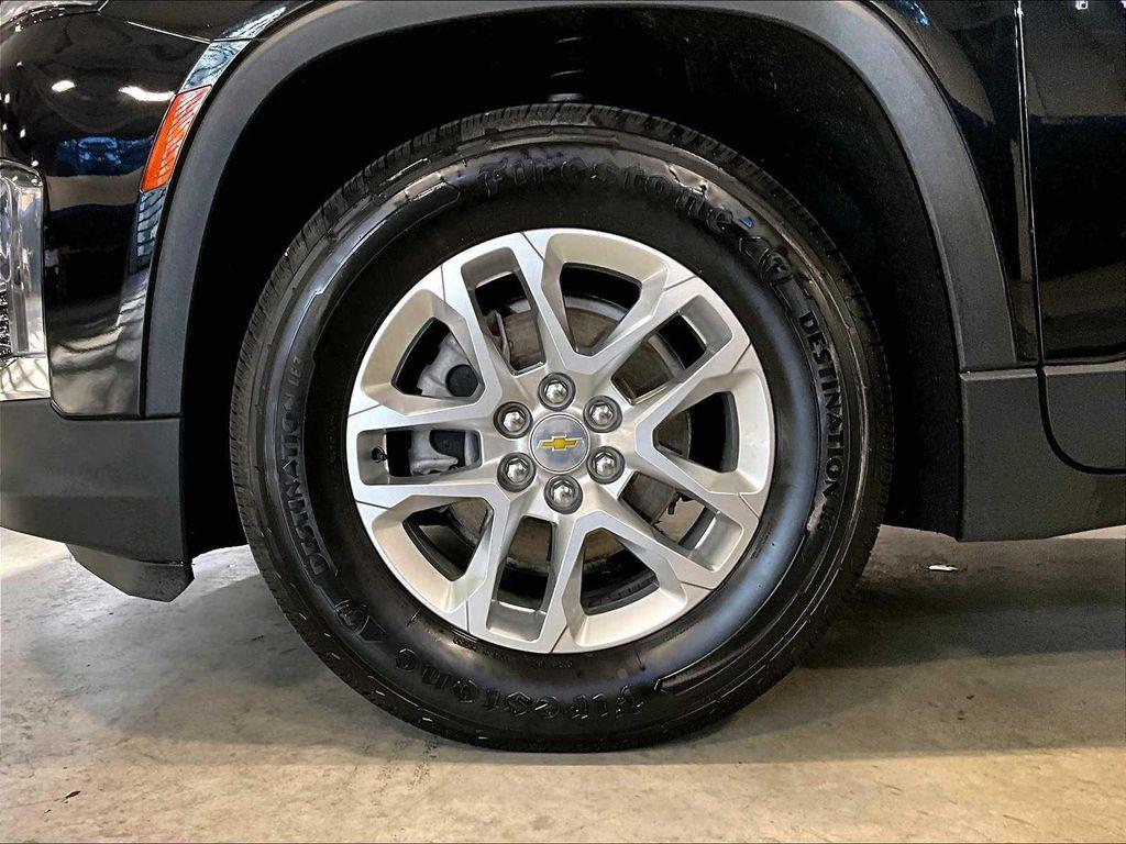 used 2022 Chevrolet Traverse car, priced at $24,900