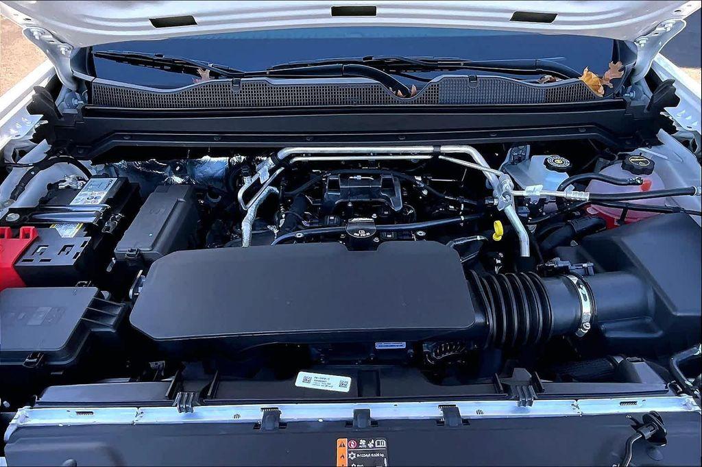 new 2024 Chevrolet Colorado car, priced at $37,895