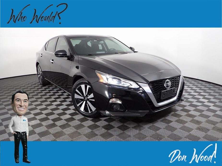 used 2019 Nissan Altima car, priced at $16,000