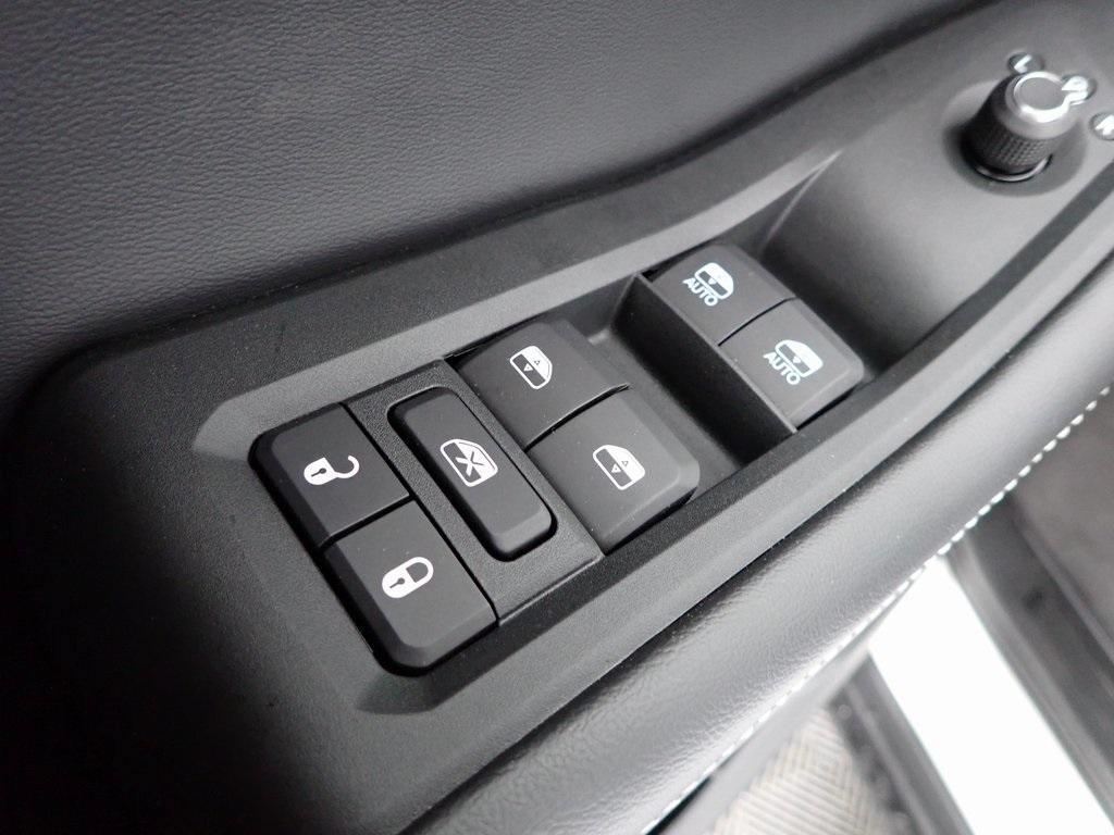new 2025 Jeep Grand Cherokee L car, priced at $43,842