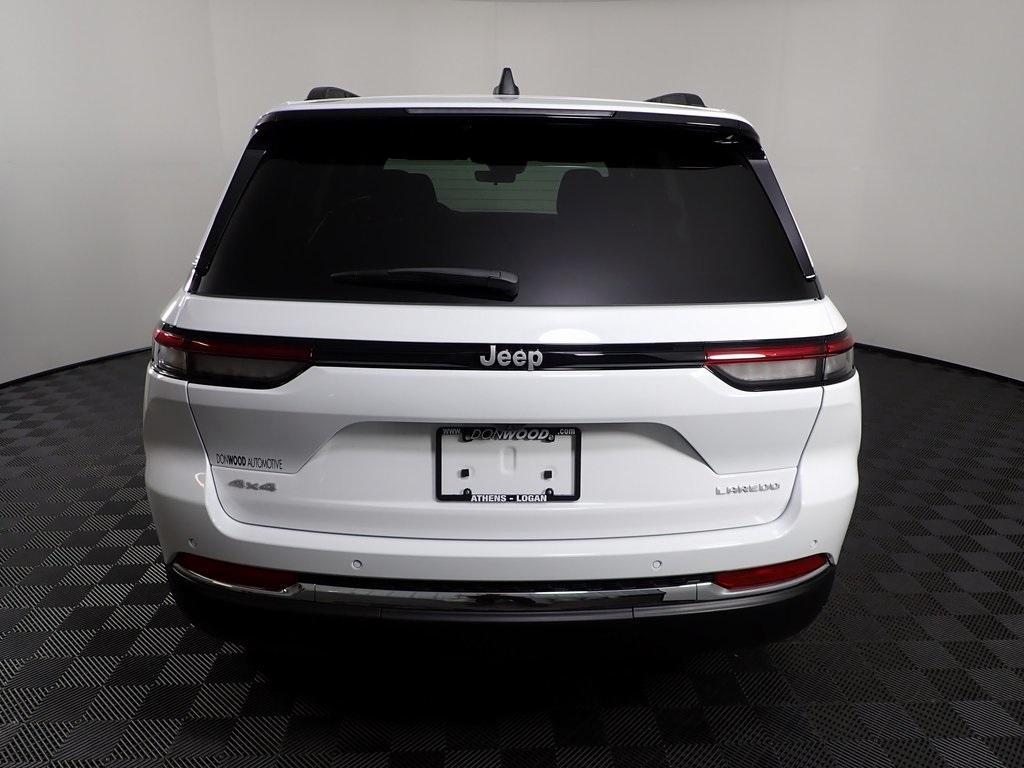 new 2025 Jeep Grand Cherokee car, priced at $40,250
