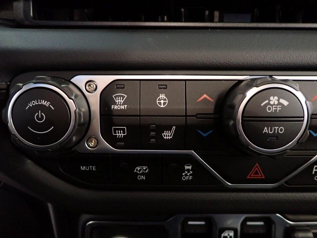 new 2025 Jeep Wrangler car, priced at $105,306