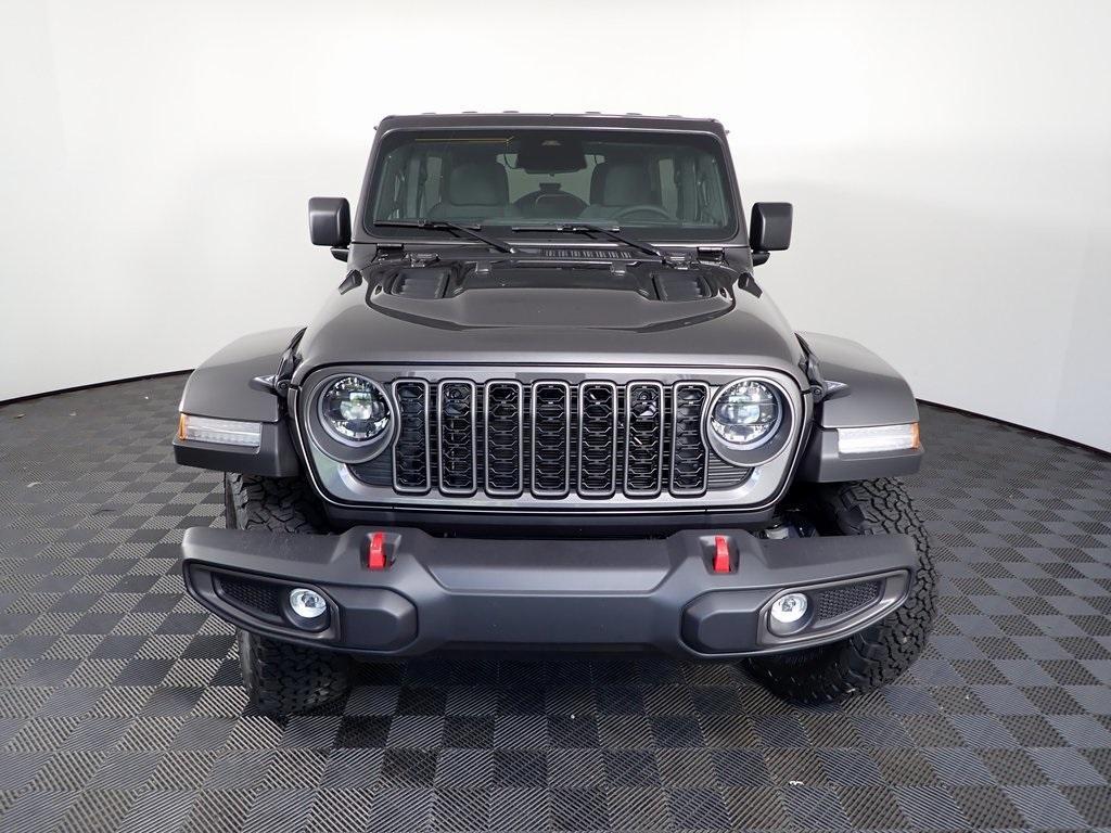 new 2025 Jeep Wrangler car, priced at $53,086