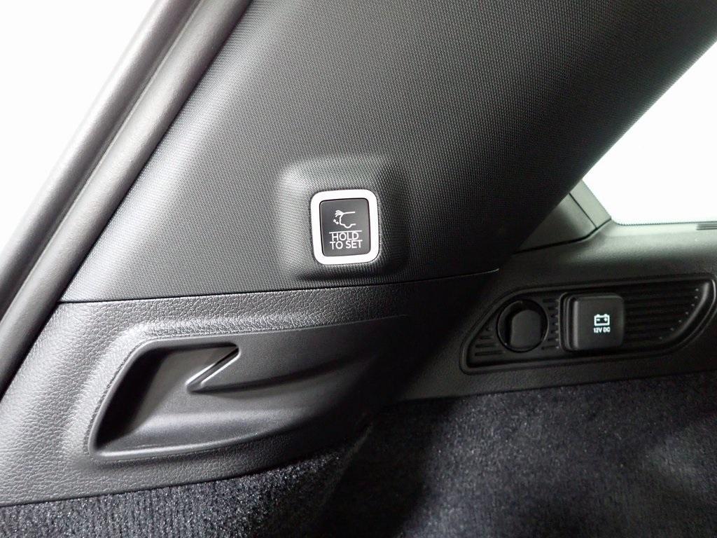 new 2025 Jeep Grand Cherokee car, priced at $59,582
