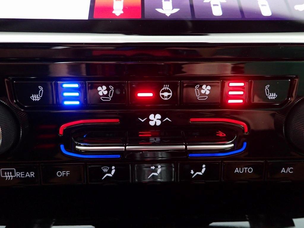 new 2025 Jeep Grand Cherokee car, priced at $59,582