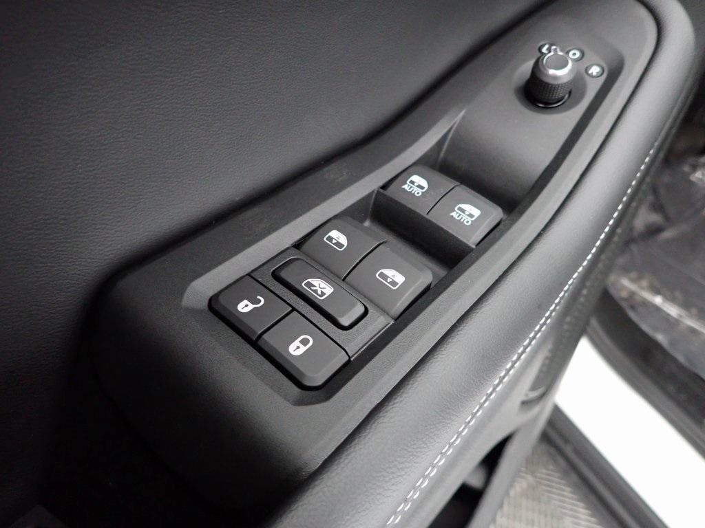 new 2025 Jeep Grand Cherokee L car, priced at $43,299