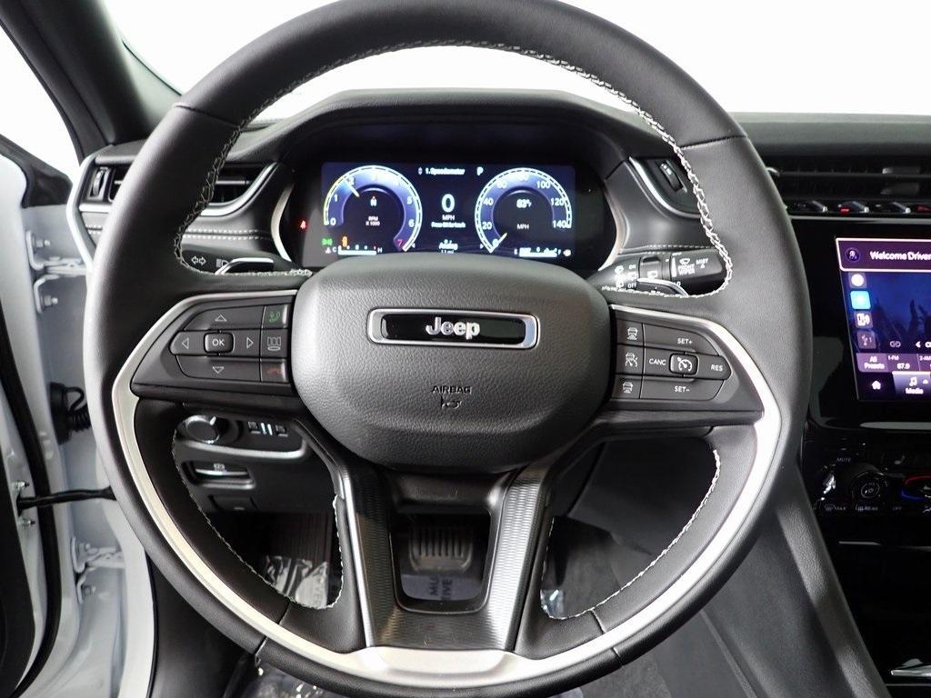 new 2025 Jeep Grand Cherokee L car, priced at $43,299