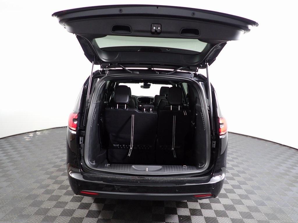 new 2026 Chrysler Pacifica car, priced at $43,885