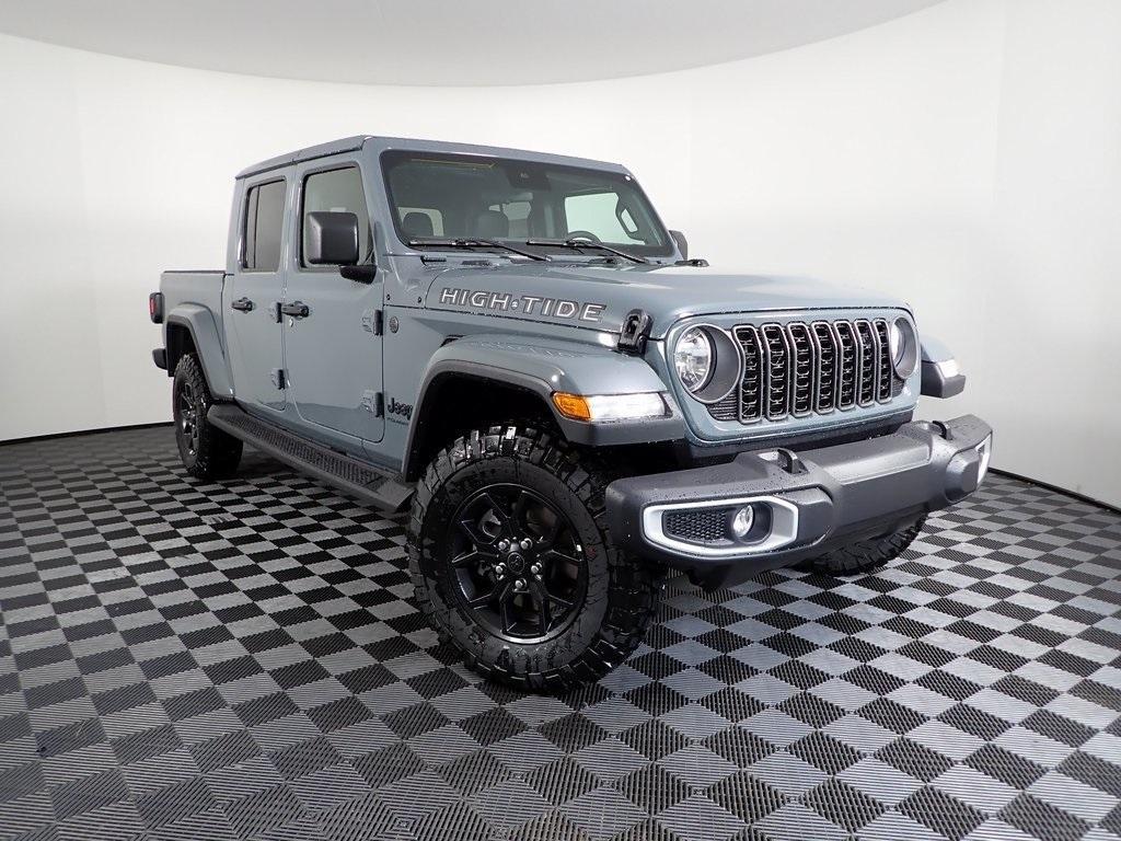 new 2025 Jeep Gladiator car, priced at $45,152
