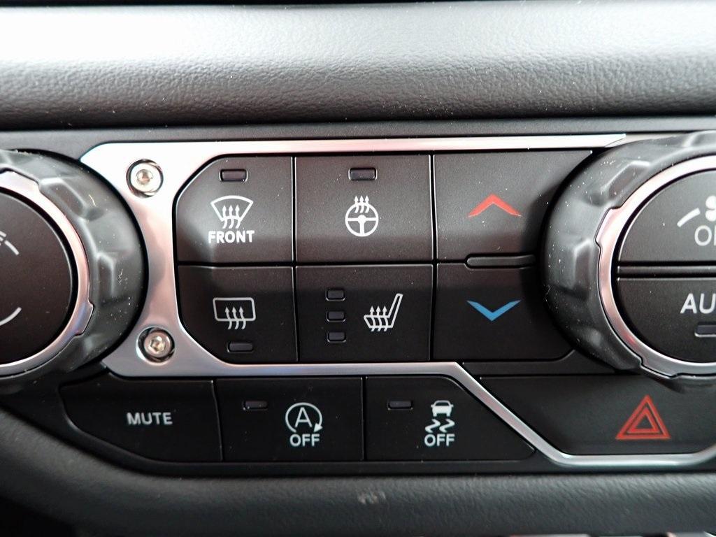 new 2025 Jeep Gladiator car, priced at $45,152
