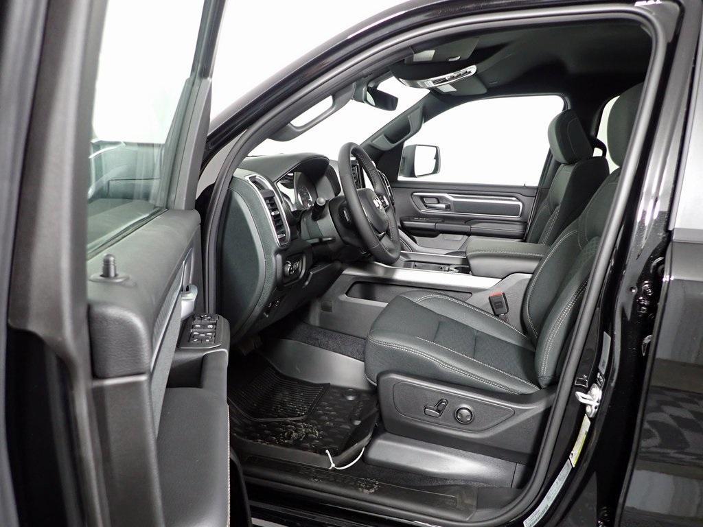 new 2025 Ram 1500 car, priced at $47,994