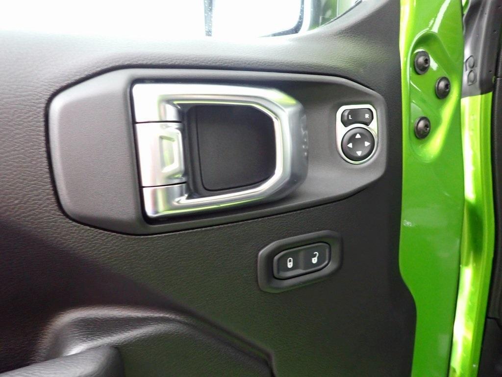 new 2025 Jeep Wrangler car, priced at $51,247
