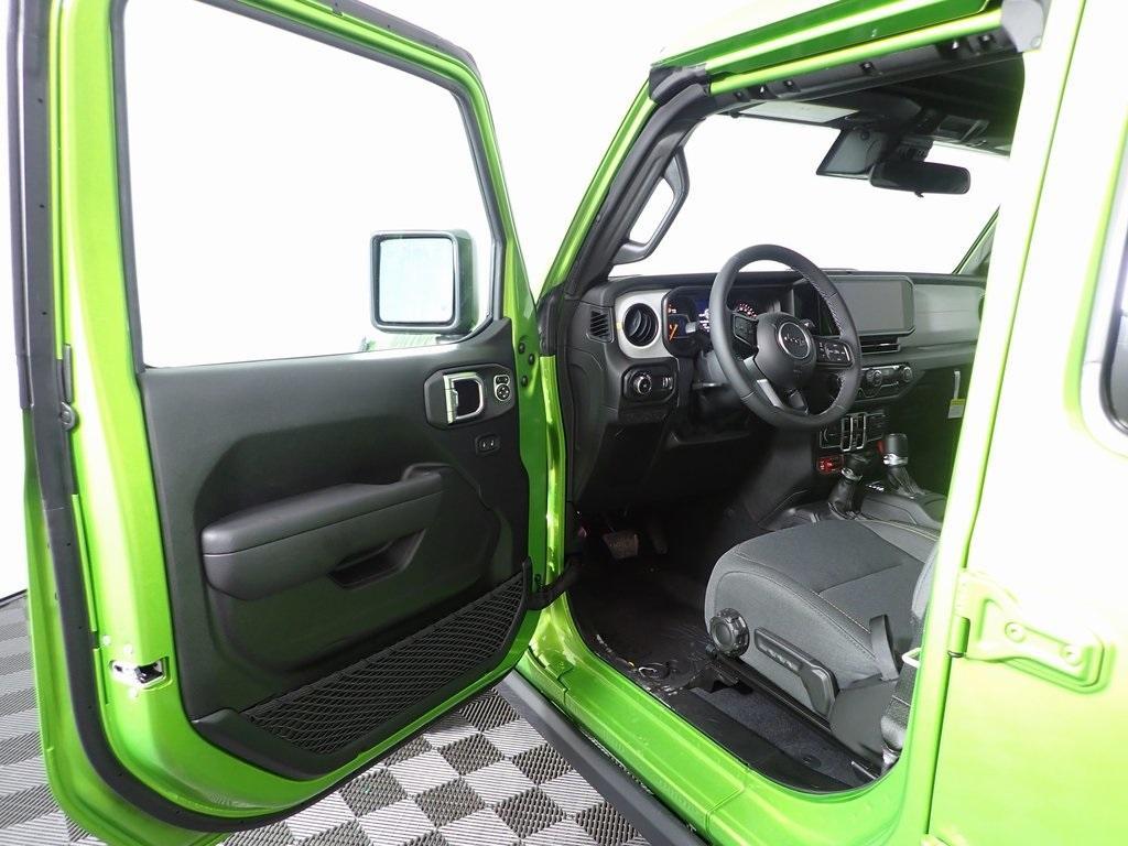 new 2025 Jeep Wrangler car, priced at $51,247