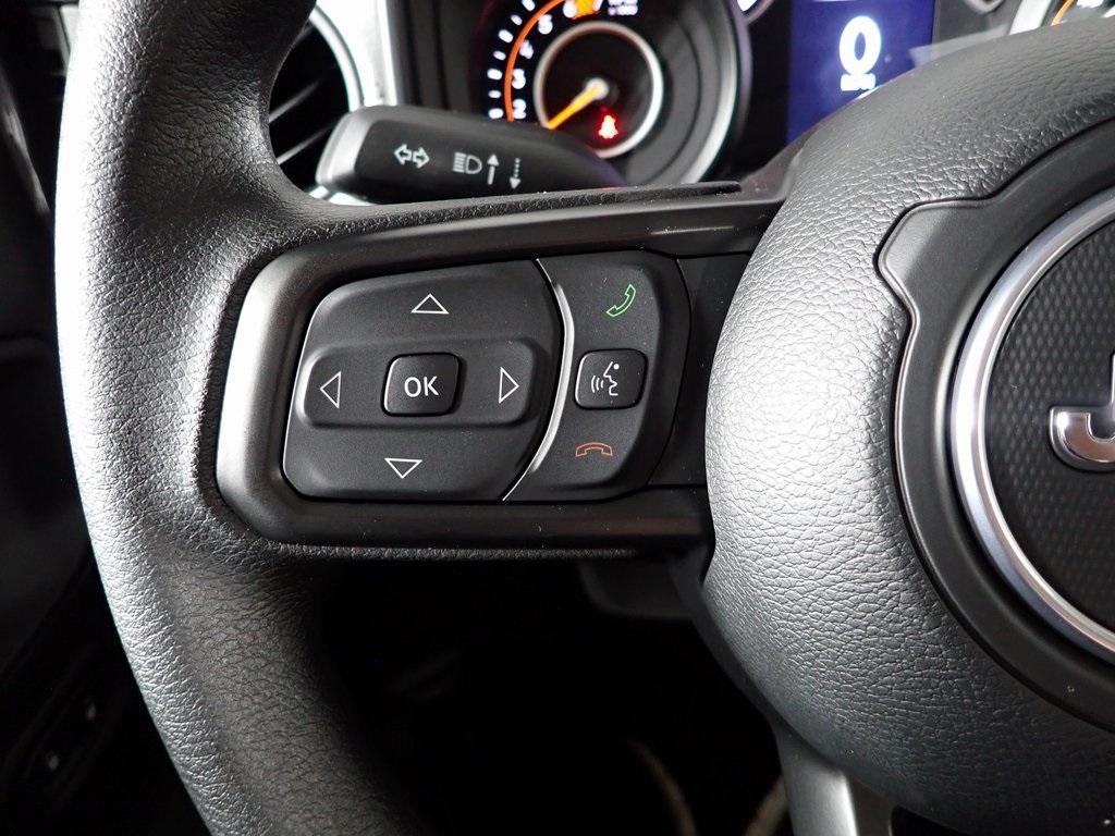 new 2025 Jeep Wrangler car, priced at $41,674