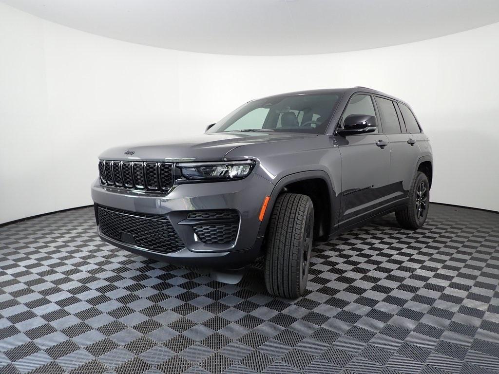 new 2025 Jeep Grand Cherokee car, priced at $46,730