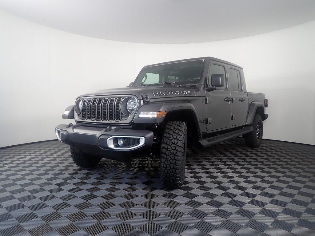new 2025 Jeep Gladiator car, priced at $45,152