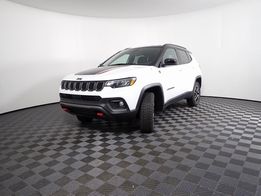 new 2025 Jeep Compass car, priced at $32,072
