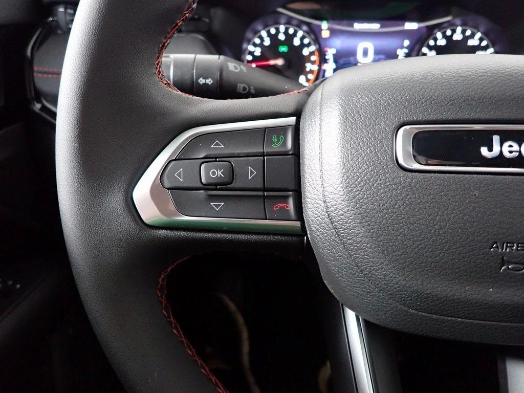 new 2025 Jeep Compass car, priced at $32,072