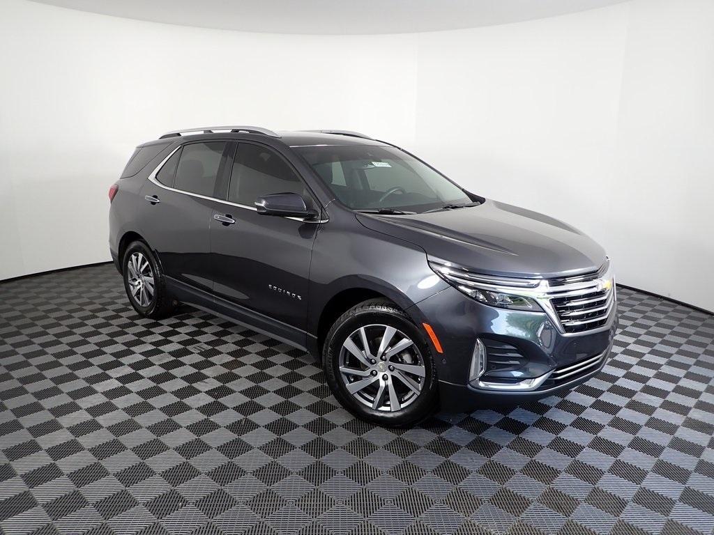 used 2022 Chevrolet Equinox car, priced at $25,000