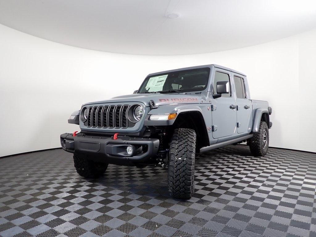 new 2025 Jeep Gladiator car, priced at $58,935