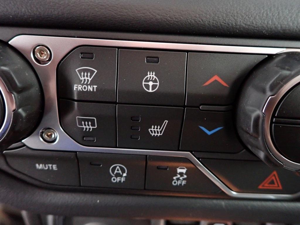 new 2025 Jeep Gladiator car, priced at $43,631