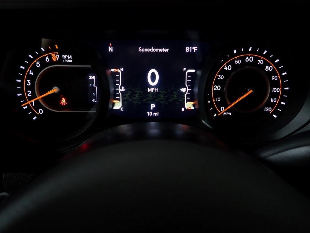 new 2025 Jeep Gladiator car, priced at $43,631