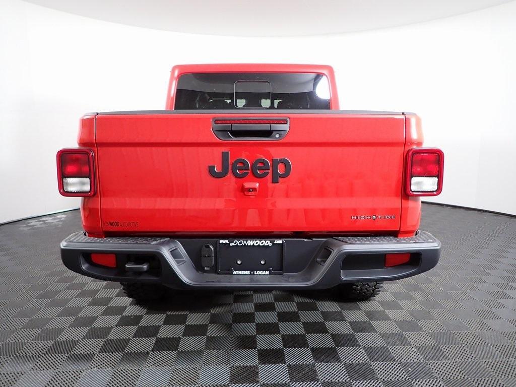 new 2025 Jeep Gladiator car, priced at $43,631