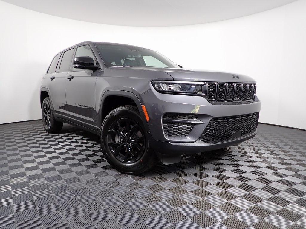 new 2025 Jeep Grand Cherokee car, priced at $44,229