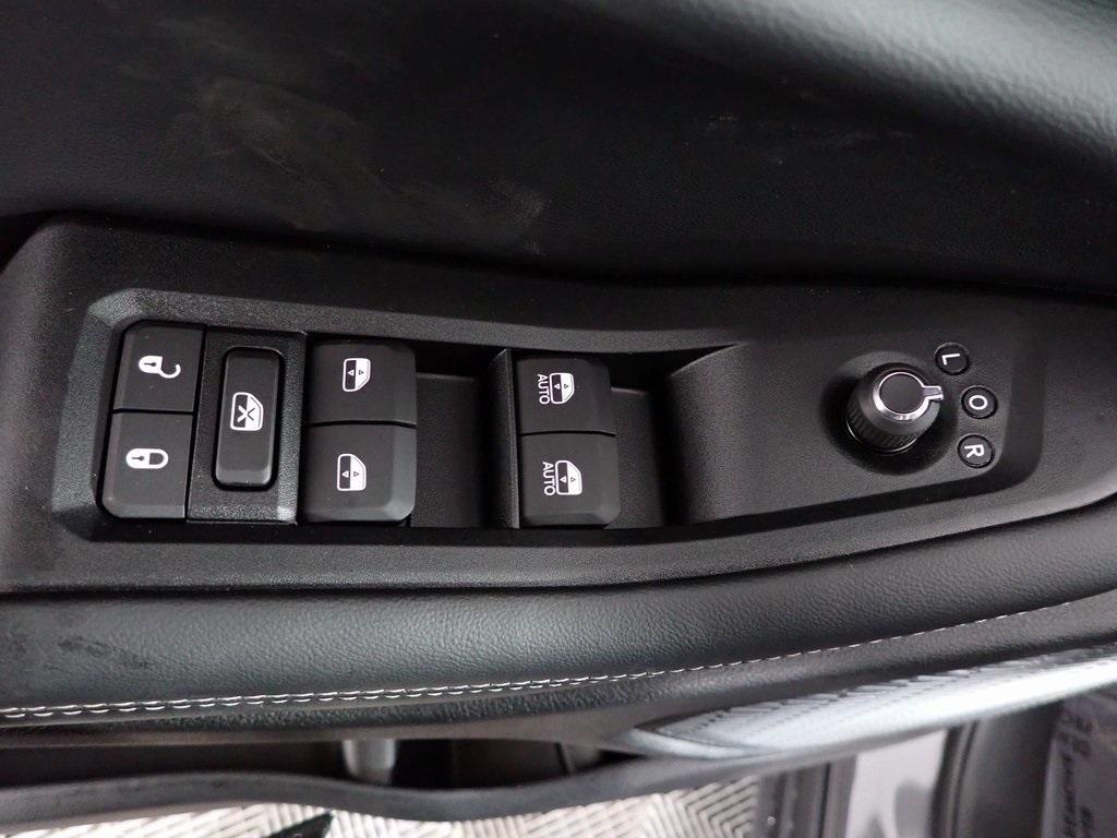 new 2025 Jeep Grand Cherokee car, priced at $44,229