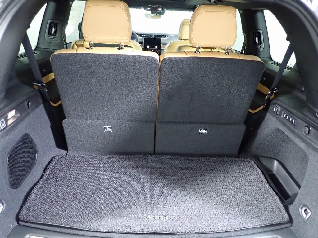 new 2025 Jeep Grand Cherokee L car, priced at $58,049