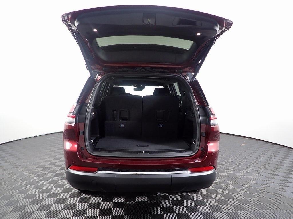 new 2025 Jeep Grand Cherokee L car, priced at $39,515