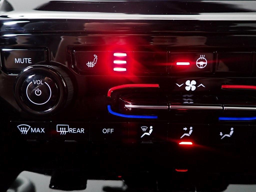 new 2025 Jeep Grand Cherokee L car, priced at $39,515