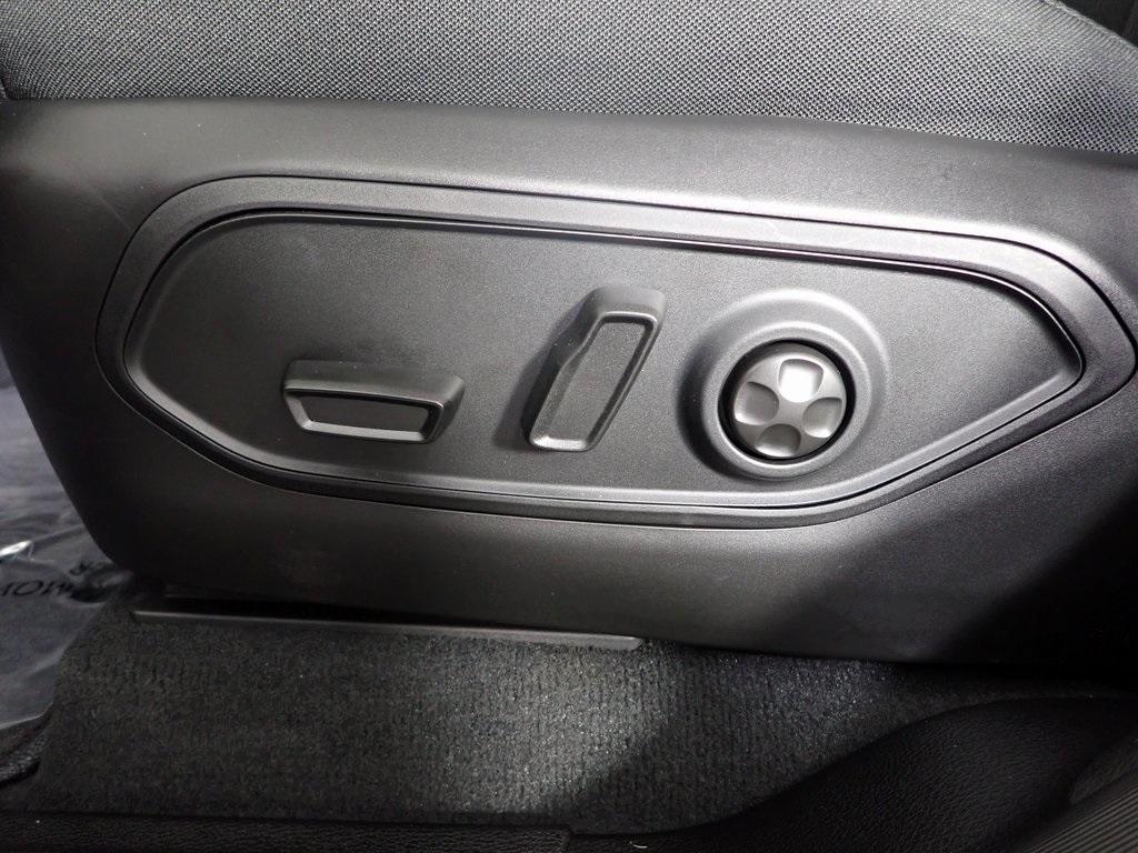 new 2025 Jeep Grand Cherokee L car, priced at $39,515