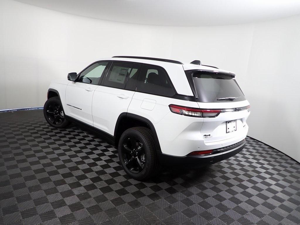 new 2025 Jeep Grand Cherokee car, priced at $46,750