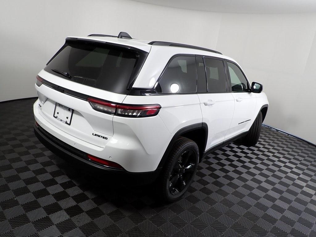 new 2025 Jeep Grand Cherokee car, priced at $46,750