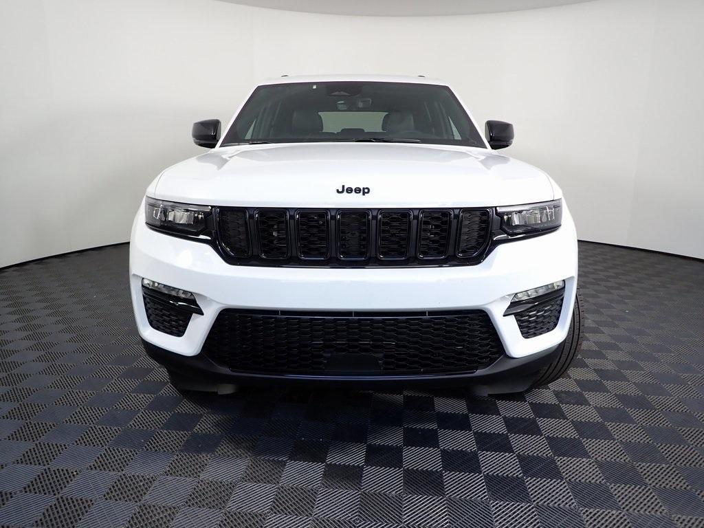new 2025 Jeep Grand Cherokee car, priced at $46,750